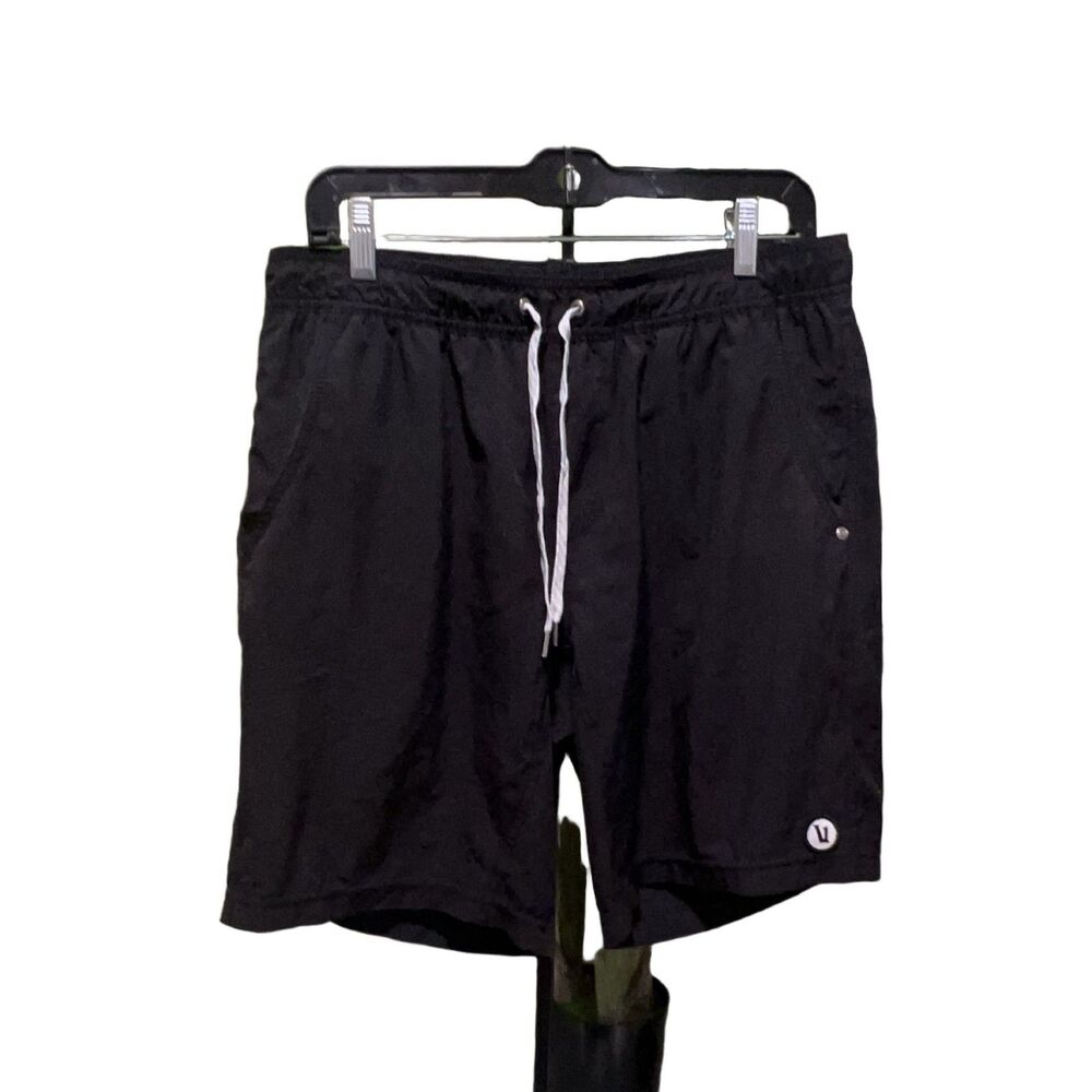 Vuori Kore Shorts Men's Size 32 Black Athletic Gym Running Pockets Drawstring